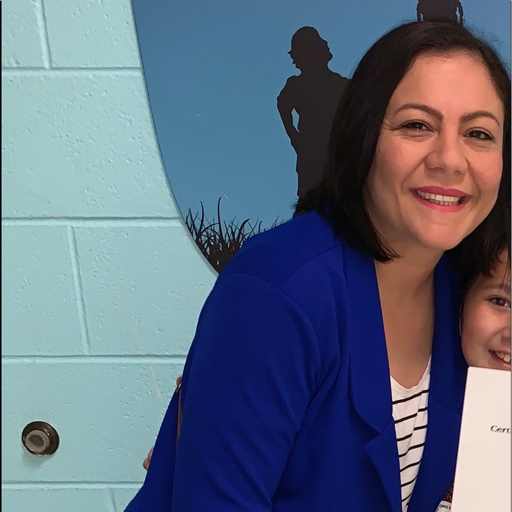 Meet your Posher, Nallely